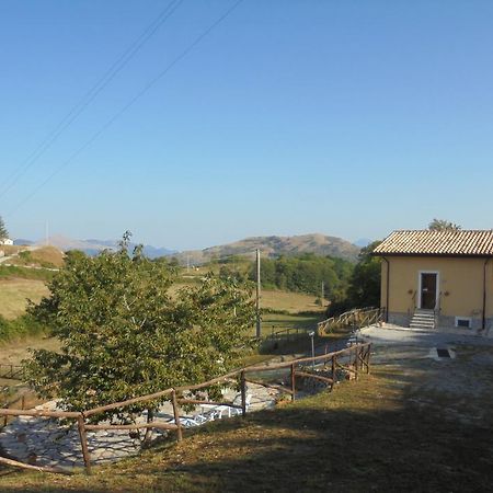 Azienda Agrituristica La Casetta Del Pollino Mormanno Dış mekan fotoğraf